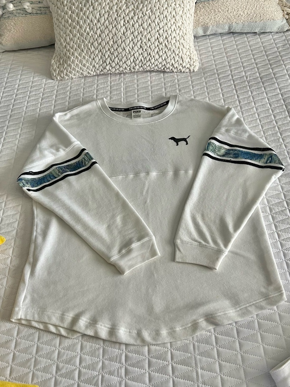 PINK Victoria’s Secret Sweatshirt